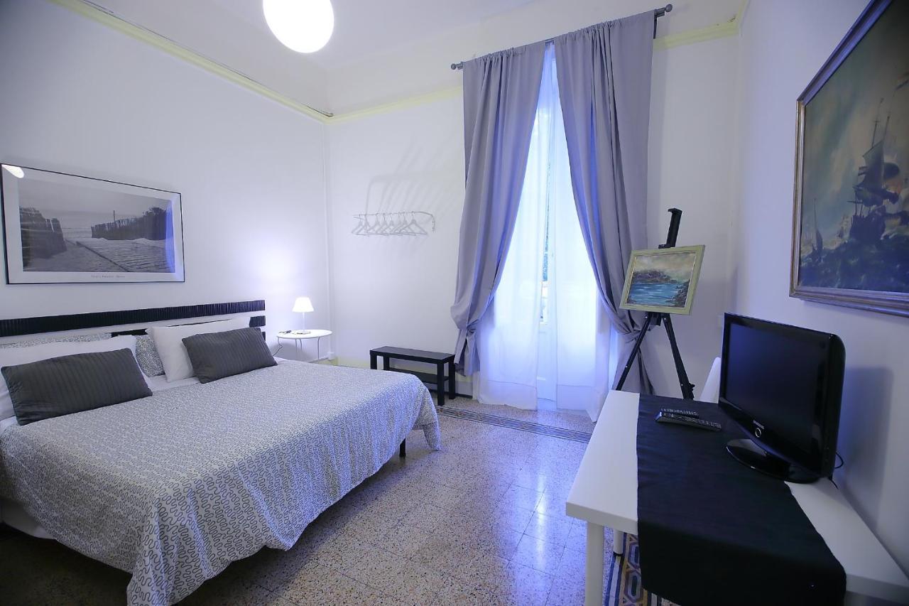 Bari Centro _ Locazioni Turistiche _ Hotel Luaran gambar